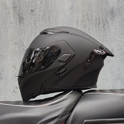 ORZ- Full Face Motorcycle Helmet Personalized Tail Wing