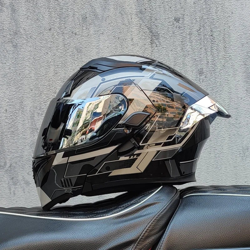 ORZ- Full Face Motorcycle Helmet Personalized Tail Wing