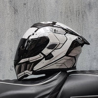 Grey Silver - Black Lens