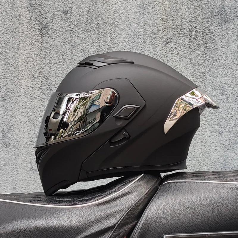 ORZ- Full Face Motorcycle Helmet Personalized Tail Wing